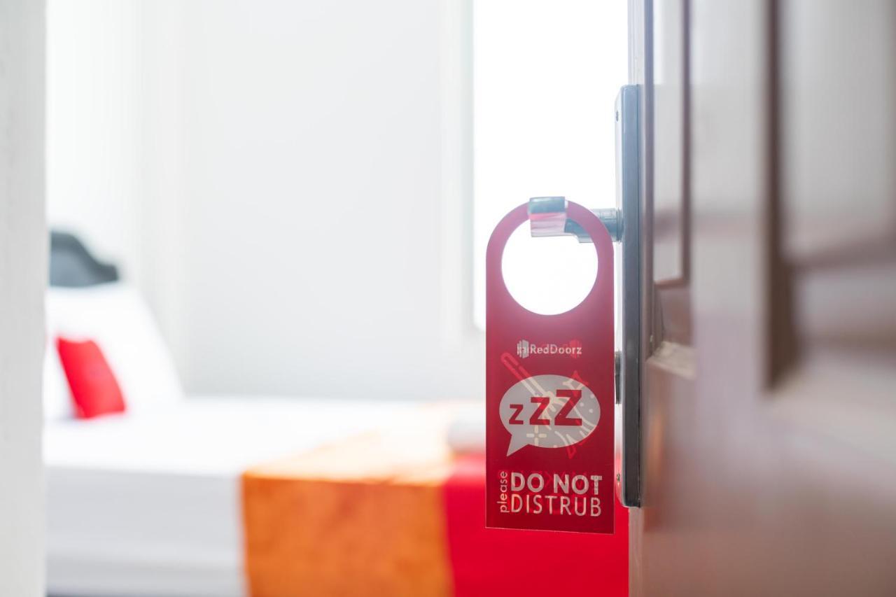 Reddoorz @ Aralia Harapan Indah 호텔 Pulokendal 외부 사진