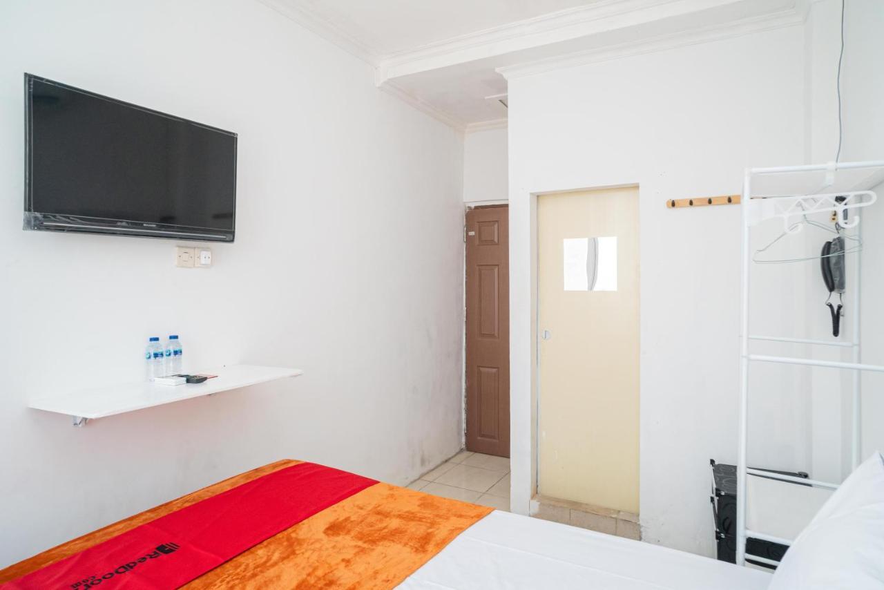 Reddoorz @ Aralia Harapan Indah 호텔 Pulokendal 외부 사진