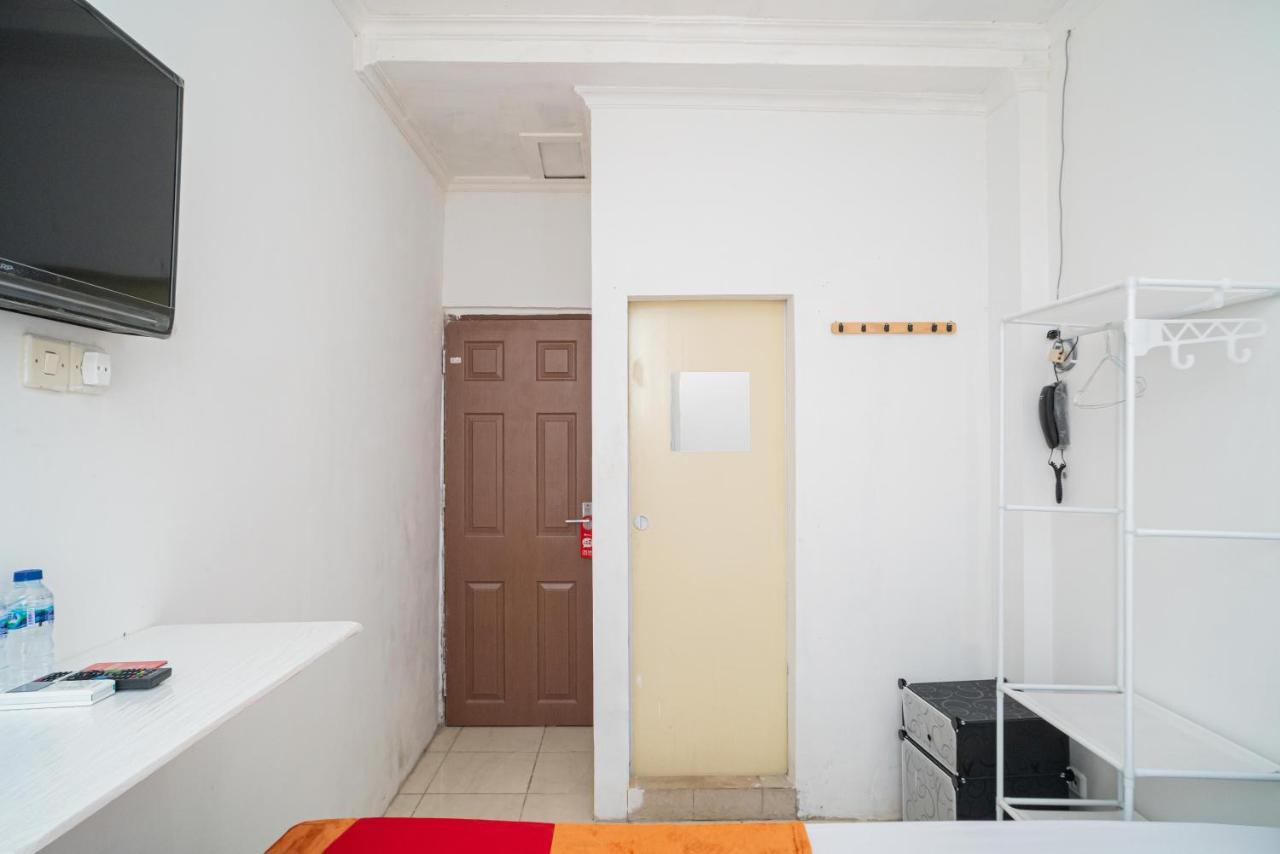 Reddoorz @ Aralia Harapan Indah 호텔 Pulokendal 외부 사진