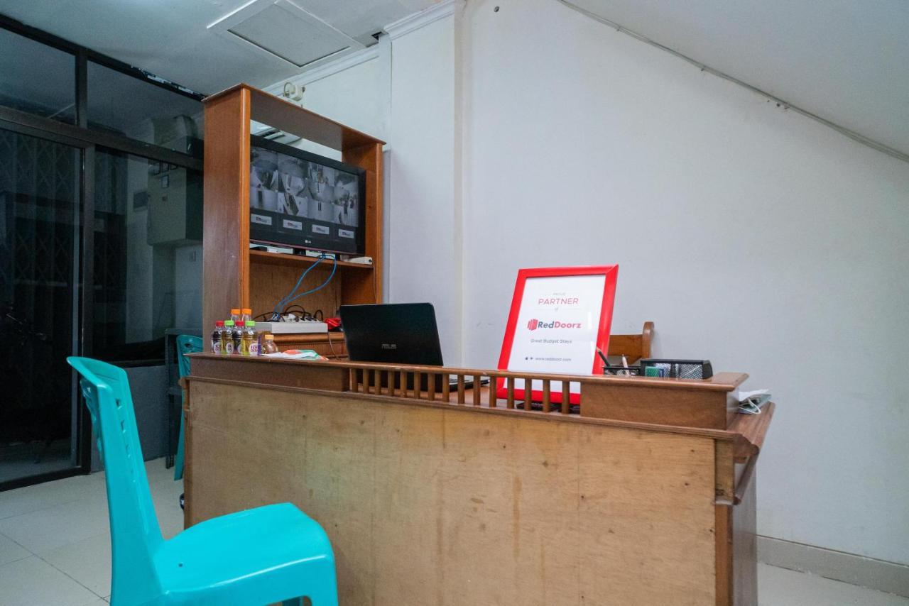 Reddoorz @ Aralia Harapan Indah 호텔 Pulokendal 외부 사진